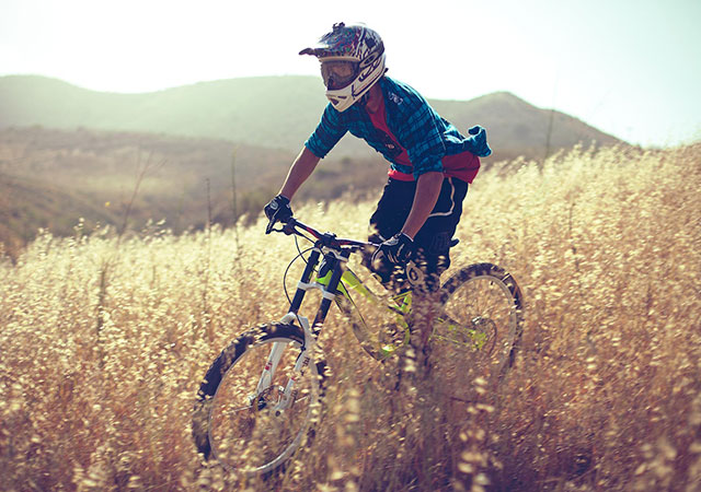 Cyrus – Action Apparel